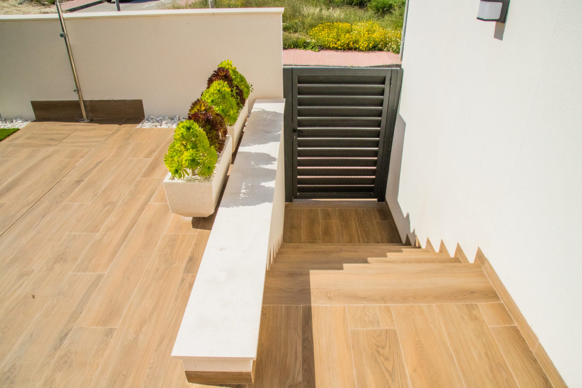 Residential Atenas Street Access
